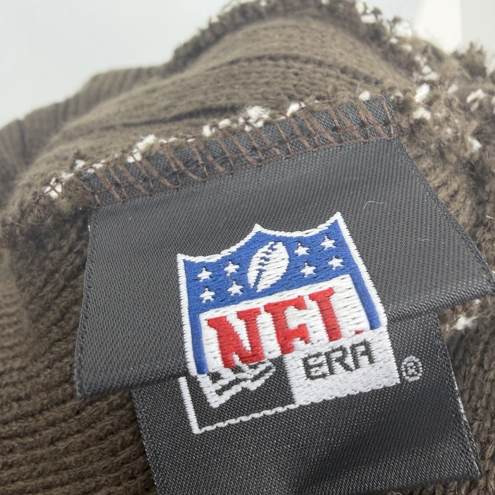 Cleveland Browns New Era Knit Beanie Hat Cap Pom Pom NFL Logo Winter Acrylic - Picture 4 of 5